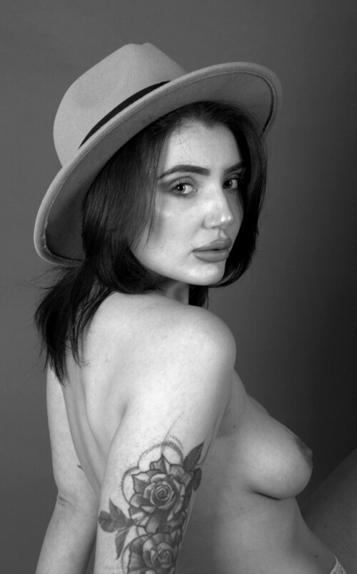 225ca5e4d89394bfe08ad89fb075ff5f 368492