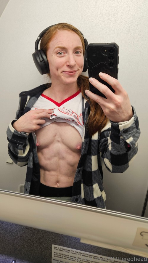 2252x4000_02748fd9a341e24ad68bfb4c29f85204f6fbf67b714bec30.jpg