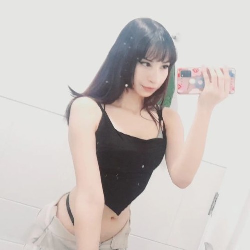 clsetotheedgy / giovanna coelho