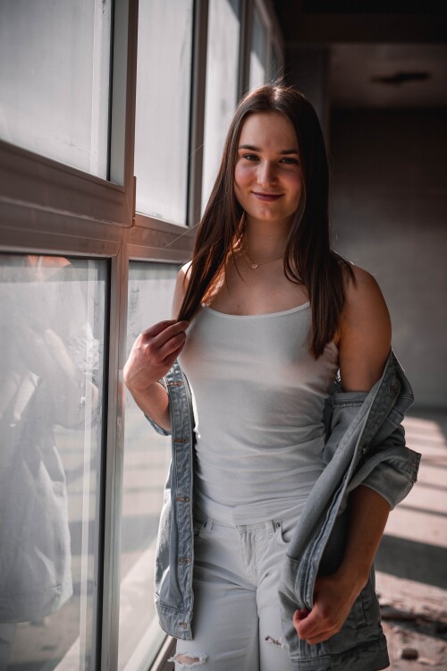 3a626ab21f0dda4ce8392c69f2e2c7de.jpg