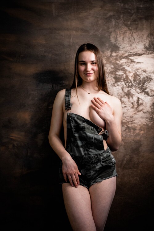 5bc3a821cc15e53268580bcdda6bcc6a.jpg