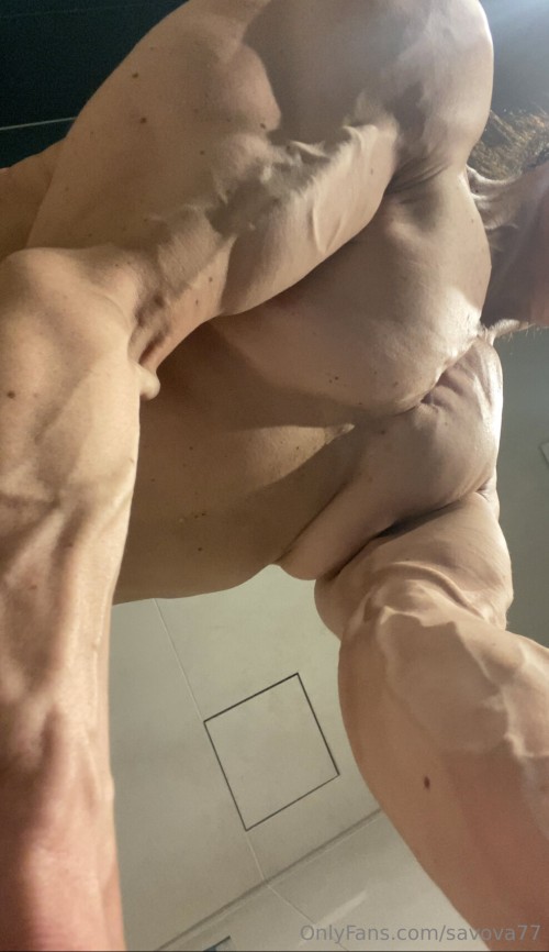 988x1711_0e7ac29ebbcd55e80a10eef11c722b76b6c0fd1238054bc0.jpg