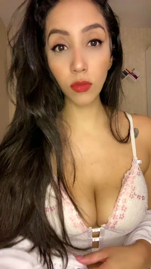 99-Tango-Following_-Your-Favorite-Streamers-2024-12-18-19_48-1.mp4_snapshot_00.43.011d4f25226c1a3e1bb.jpg