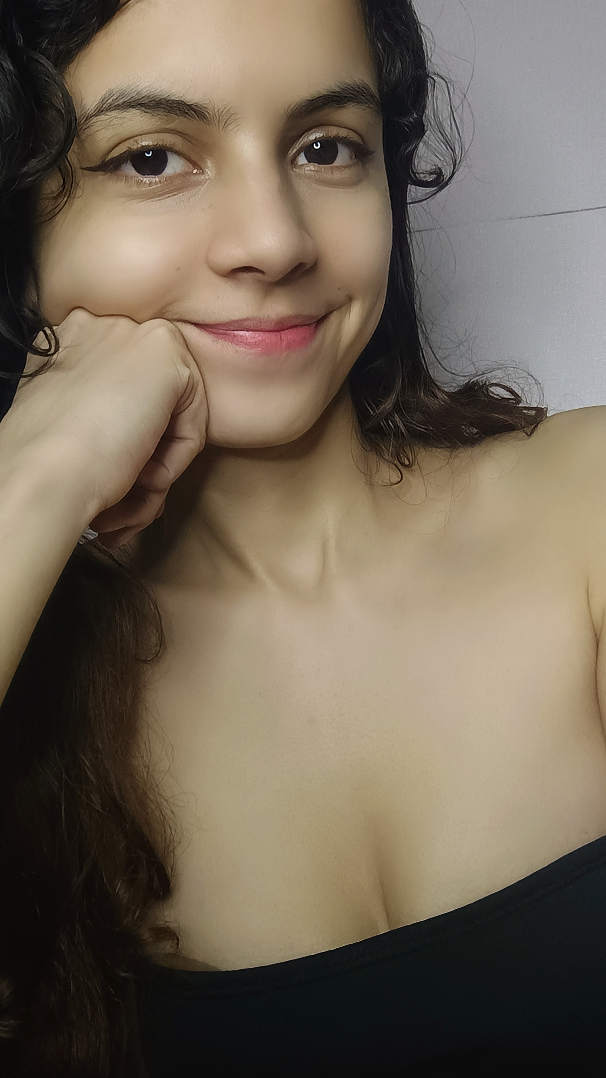 AirBrush_20241116143735.jpg