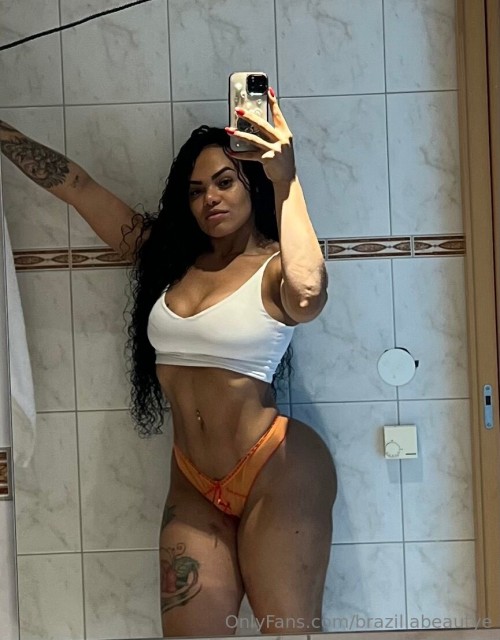 Brazilianbeautye2517ac1e306269a65.jpg