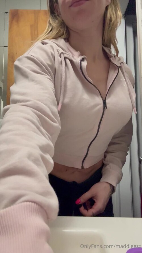 760x1352 1c99173c1ec8e8a073bbf67f17ce4628 frame 0