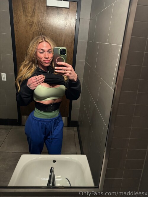 3840x5120 61b3863c3c9f76260fd084e79ed68a83