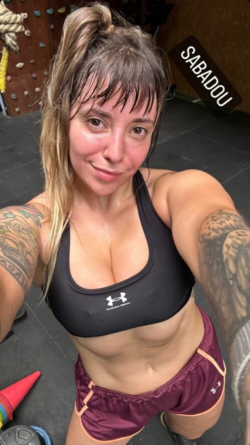 a2b05a7a2b8a1345d350d9b2e2fd7bd1.jpg