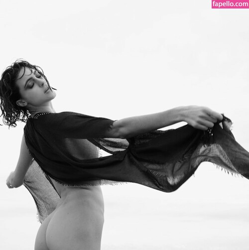 @brookedeighton.  brooke deighton