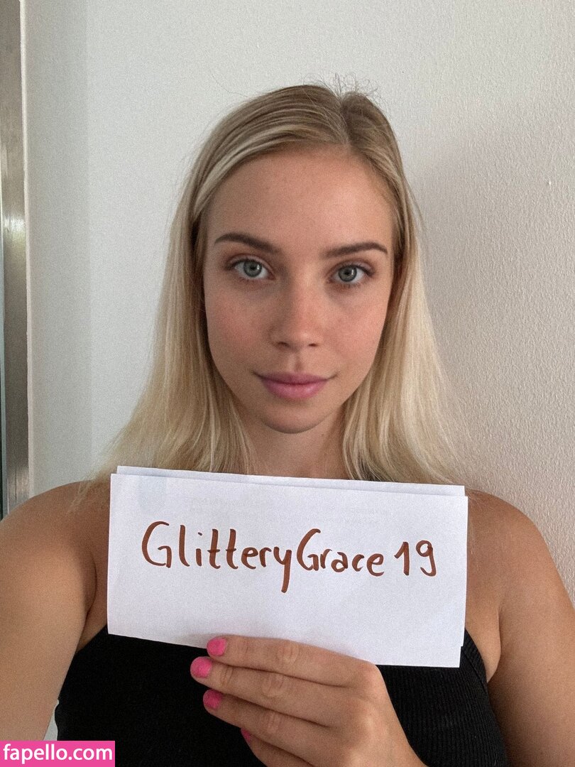 glitterygrace19_0003.jpg