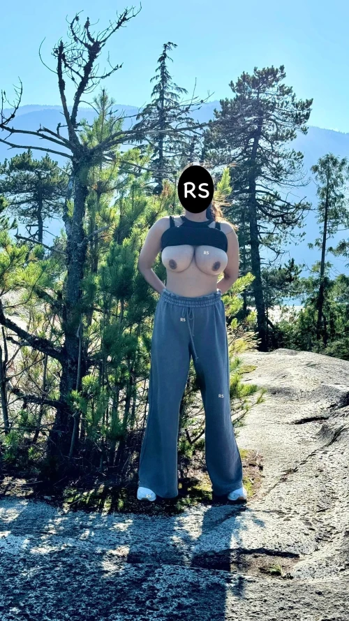 your-reminder-to-go-on-hikes-v0-c0wiv32qiyxd1d45fd7997440c2ce.webp