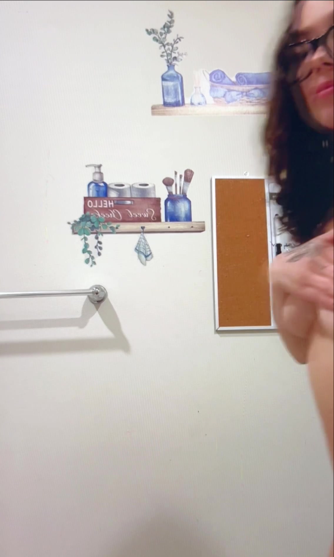 1000600103.mov (1).mp4