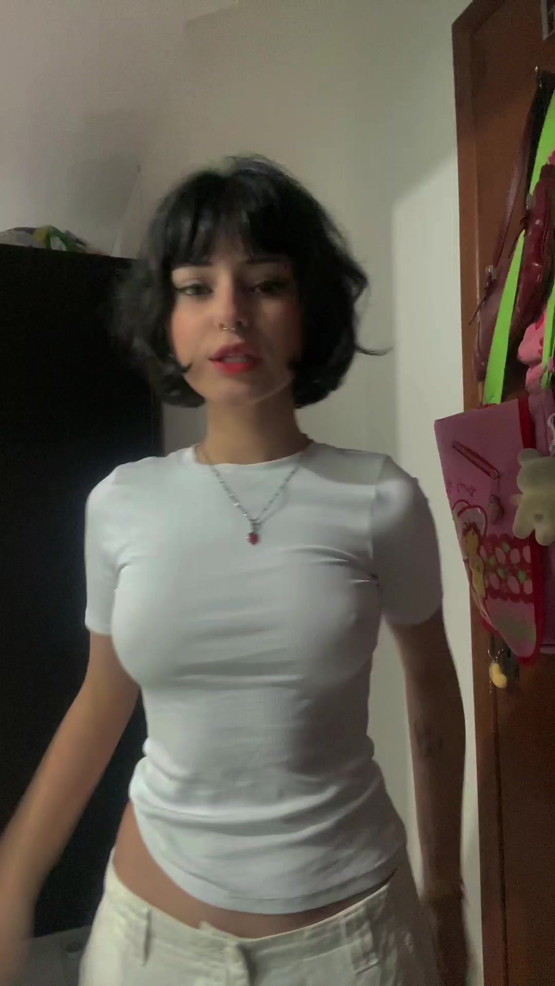 VID_20250512_121740_892.mp4