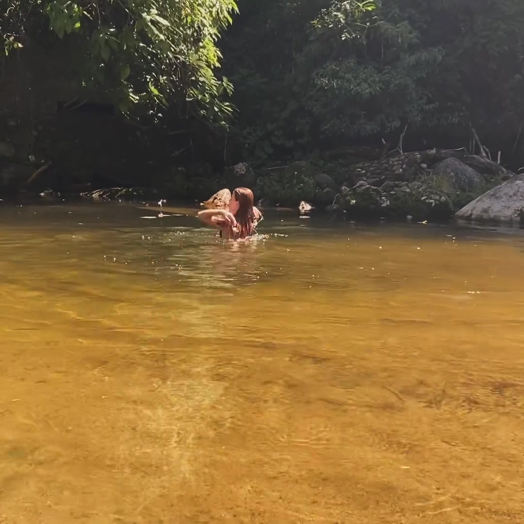 caarollnogueira_3563656110688599648's2025-4-20-18.8.246 story.mp4