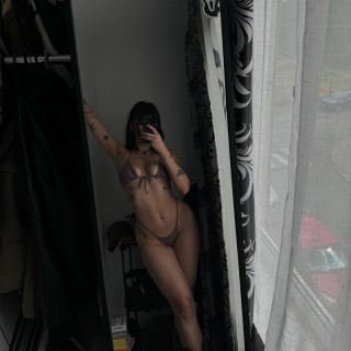 001Andreea-16358f446749c8a9548