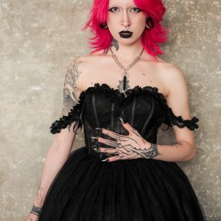 04-WEB-HISTORY-HD-MOH-_XE50321