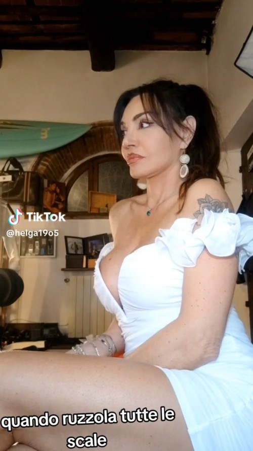 0ad92d259bbe26cafb51a635075dd23a7a60d1bd06a67107.jpg