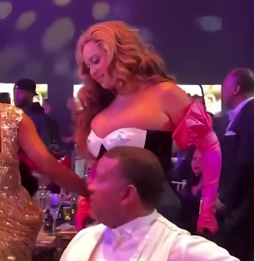 1000002450364eb5a602e97661.mp4