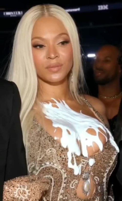 10000026785538fcb813274bbd.mp4