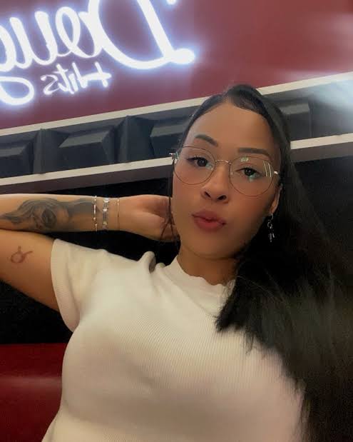 MC Lina - mclinaoficial