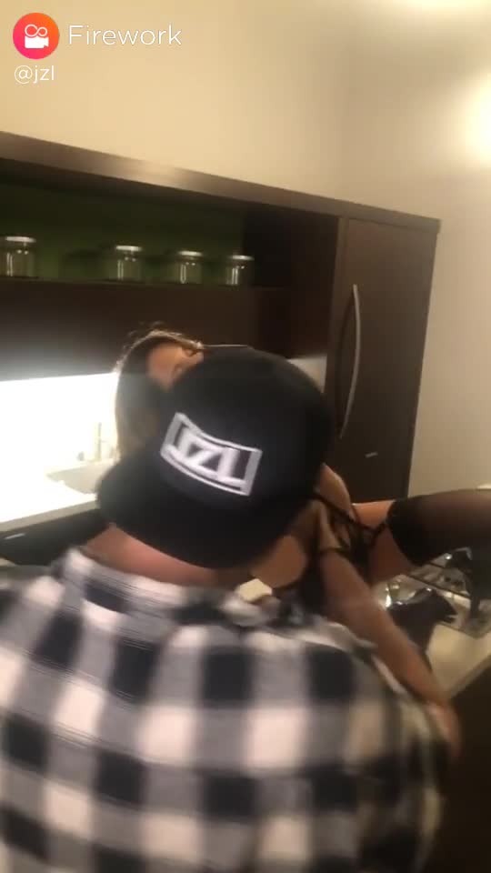 100000562183b14a287037ed7f.mp4