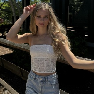 1000008233c8ca44f9048e3ed2