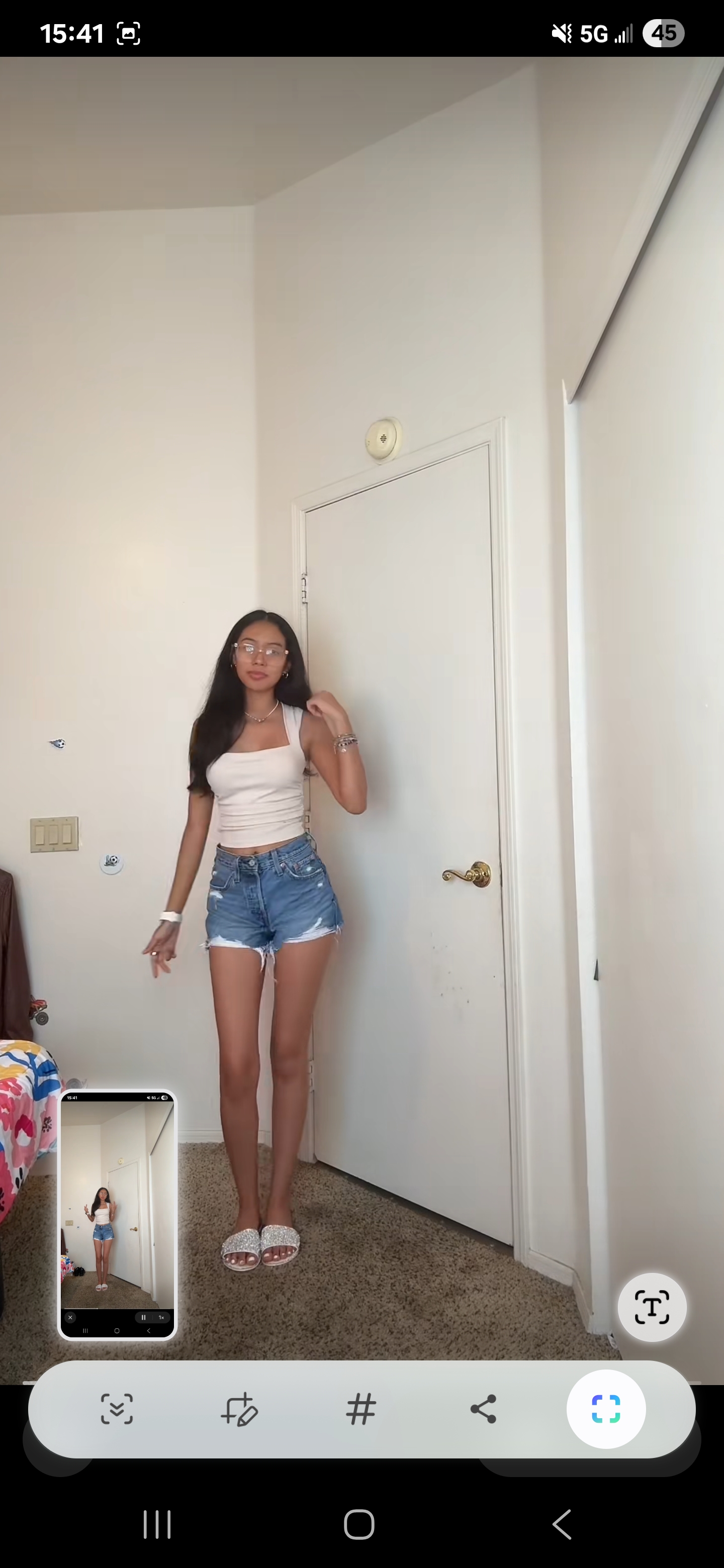 @Stephanieboites or stephaniejeannette