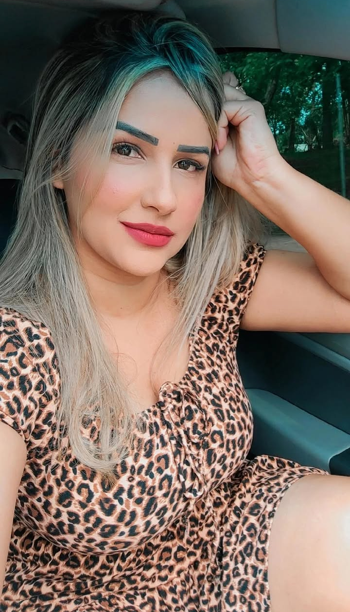 Índia flor/ Ree Queiroz