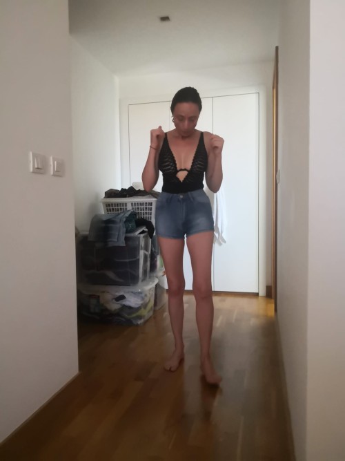 1000030172a36d0d467684840b.jpg
