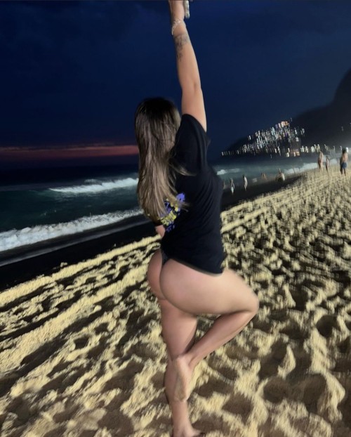 1000041900562cfcd764e7d55d.jpg