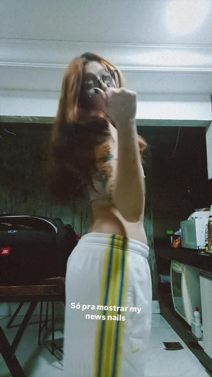100005169940d4603d10f48b28.mp4