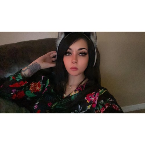 1000063817b76383884bab6ded.jpg