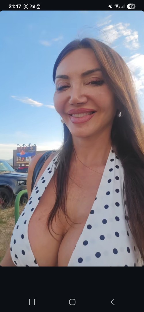 10001027324e6bb9c6f4095979.jpg