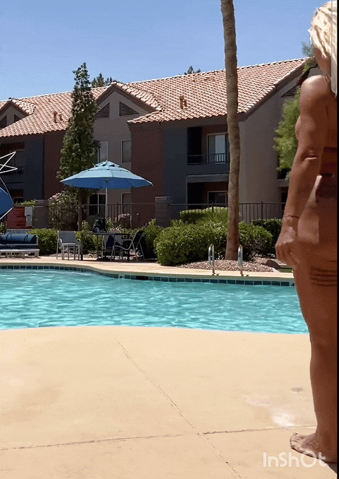 10001029433a6c84be7b4b4e86.gif