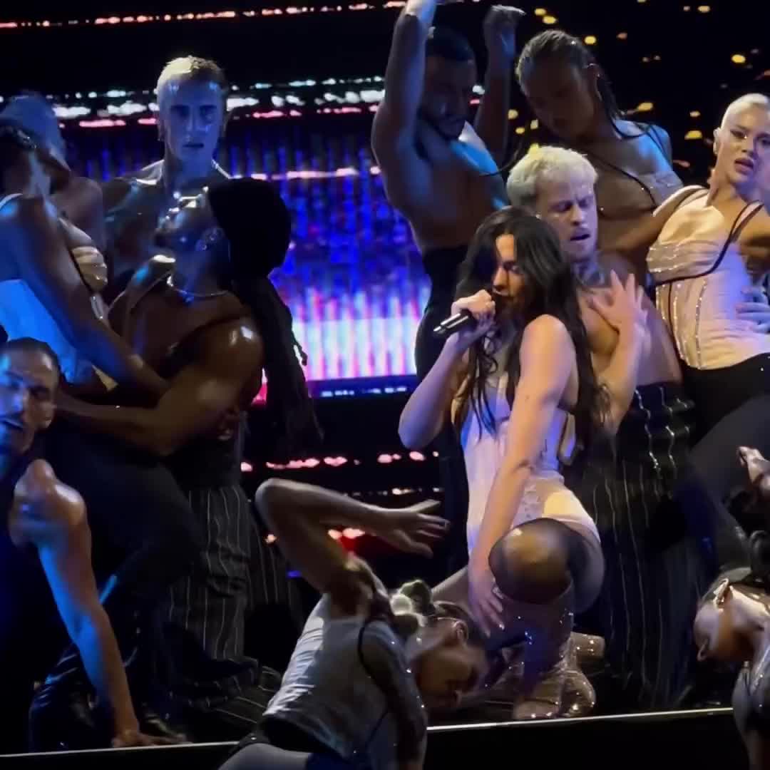 10001136416fed807039a921f1.mp4