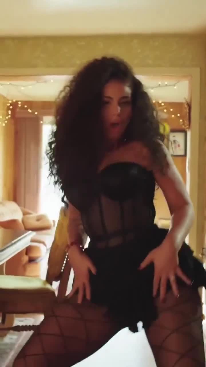 1000114594fa9a86673e8f8e51.mp4