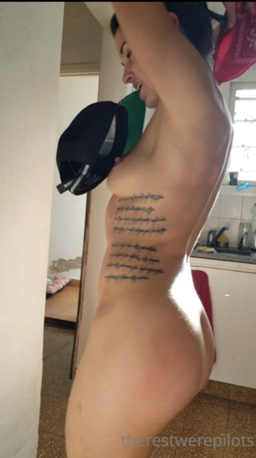 1000131824808ec3a4dd4f15b7.jpg