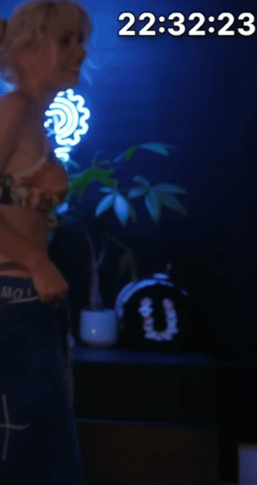 100013456145a6b9e016a25d78.gif