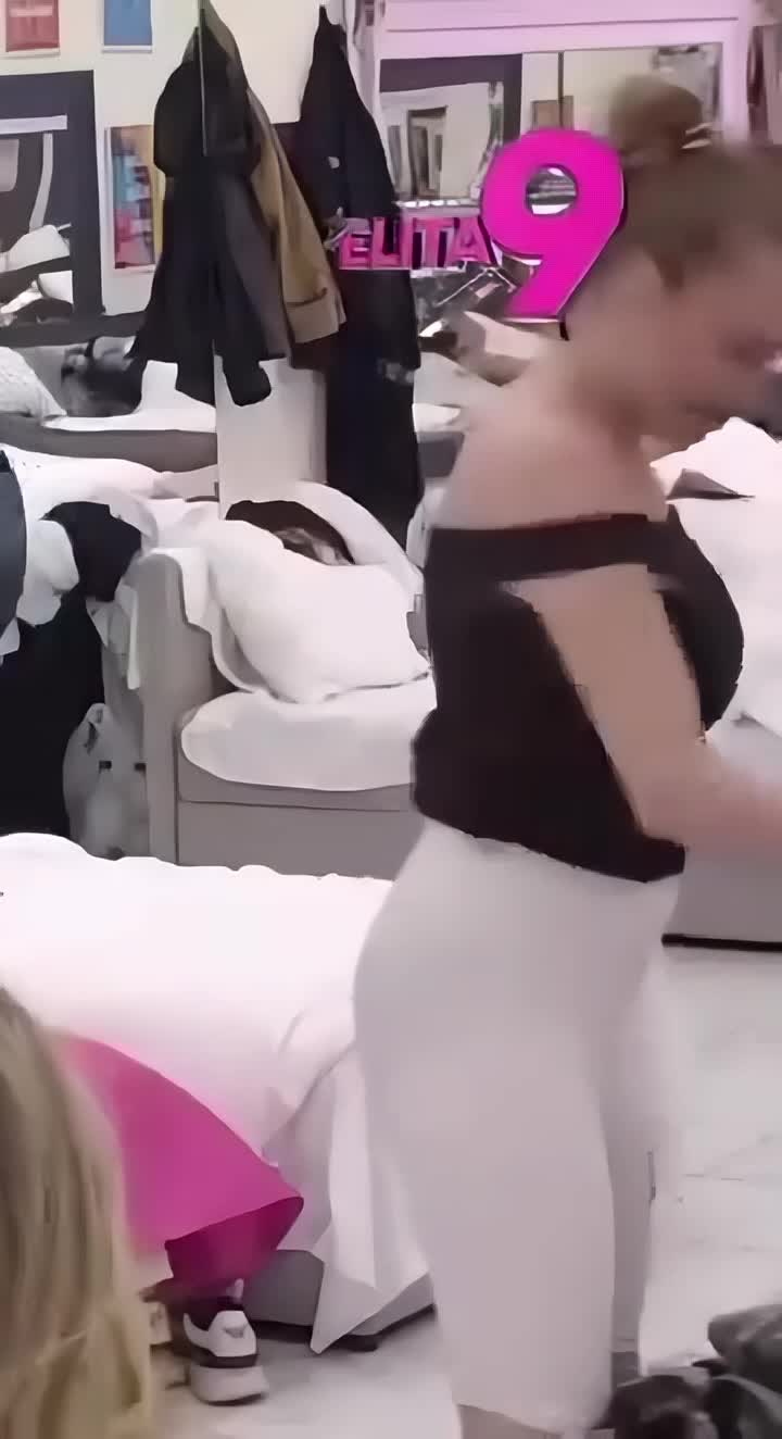 1000490117ad7999ceccf20fad.mp4