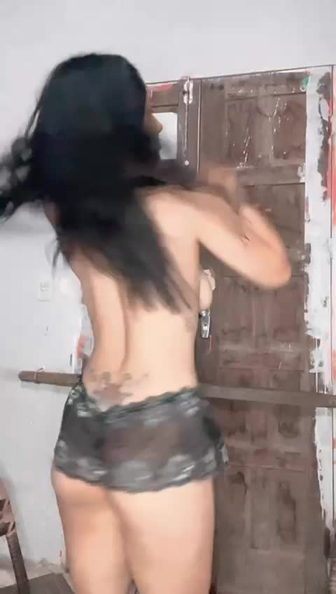 1000723618861987fbbf1dd5d1.mp4