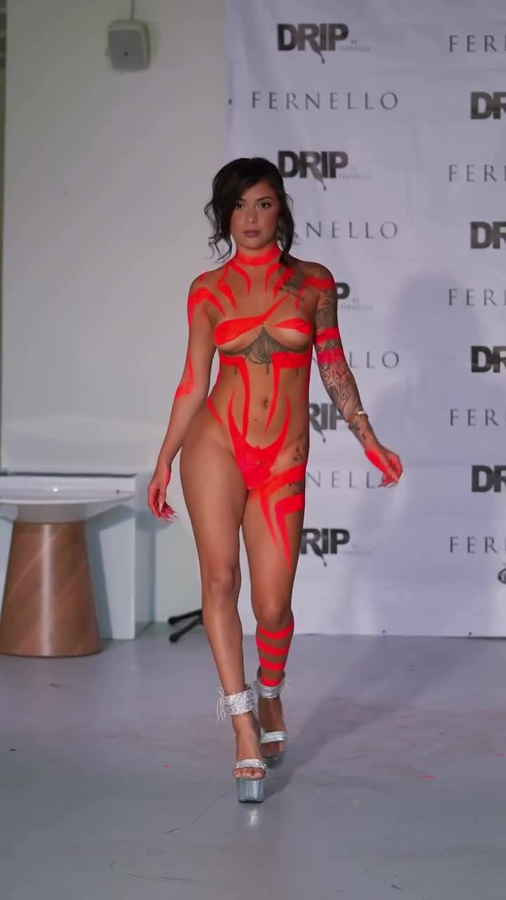 100078571178e0e2f0f9e1e633.mp4