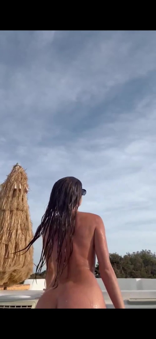 12334510-ec9d1ee6505442bfb1b0f4712f01f1b5a64e55c25189db7c.mp4