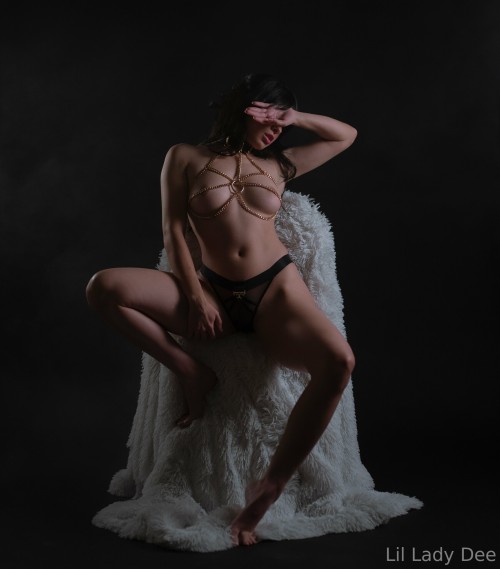 1799x2048_c22eda8bfa964887238e717d06b3e2df3757c60b1e4c4fe9.jpg