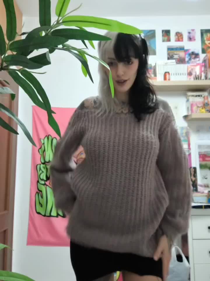 1vrnz9e4a5a150fd7824220.mp4