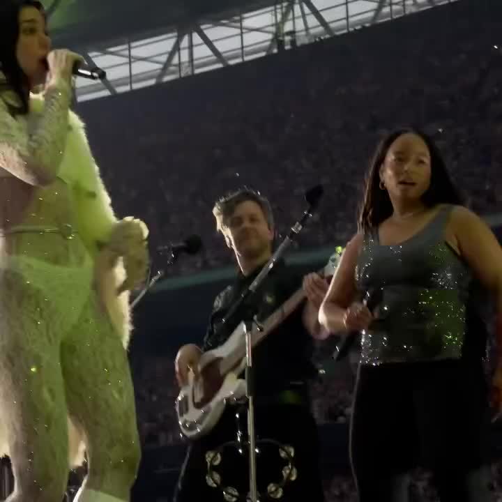 2-SOLD-OUT-NIGHTS-AT-WEMBLEY-STADIUM-I-can-hardly-believe-it.-These-were-the-most-special-unforgettable-shows-Ive-ever-doneIm-overwhelmed-with-gratitude.-For-this-journey.-For-every-sif66992d9d80acf25.mp4