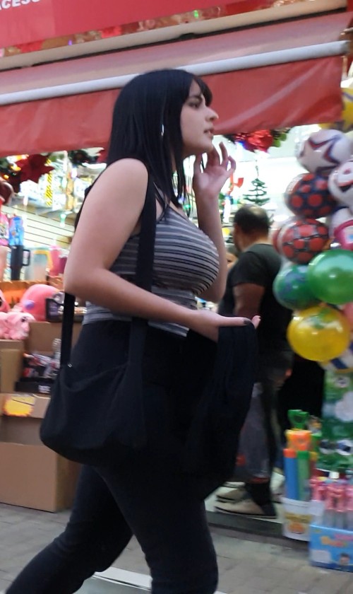 20241216_190052.mp4_snapshot_01.58.742e10f3c8d353e6f1e.jpg