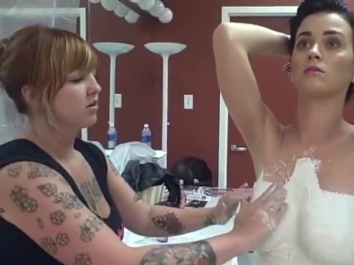 22 year old Katy Perry gets breasts molded 