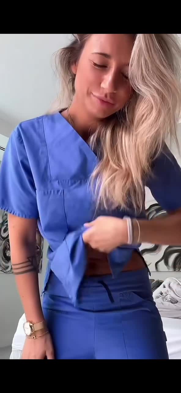 2e9c9b33a744b6fa0.mp4