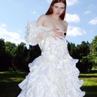 meniholodno ukrainian artist / exhibitionist