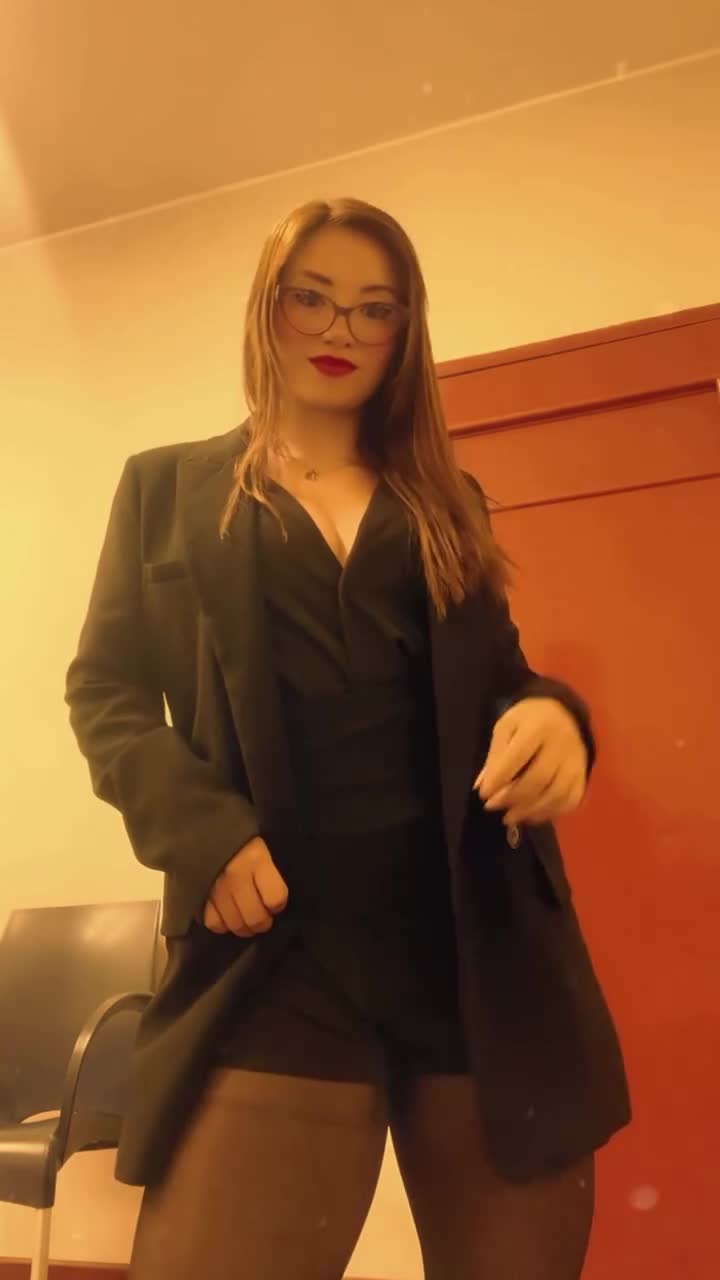 3694171838638307578_34293114068fc41a23226b8bba.mp4